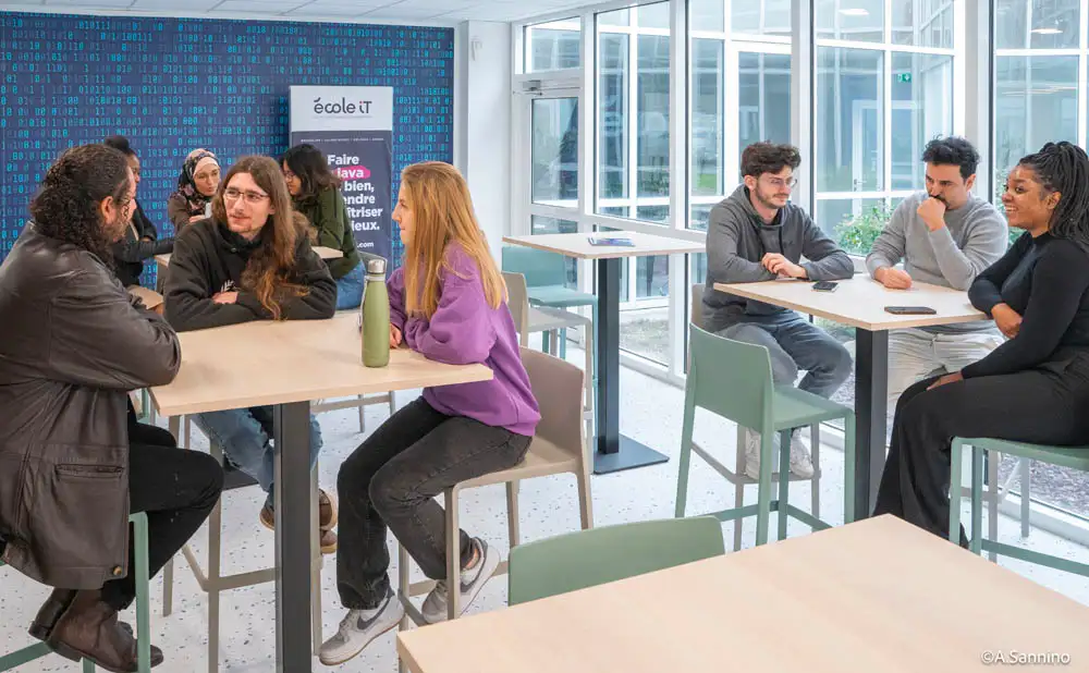 CAMPUS ORLÉANS_RÉFECTOIRE_ÉTUDIANTS